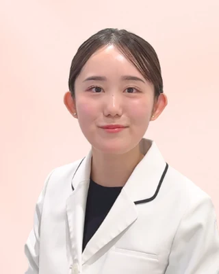 内藤涼香(ペンネーム:綿谷もも) 医師・書籍著者